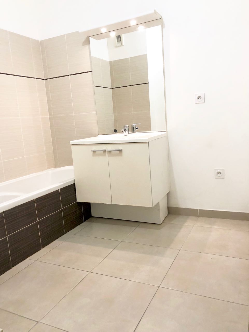 Apartment - OLLIOULES