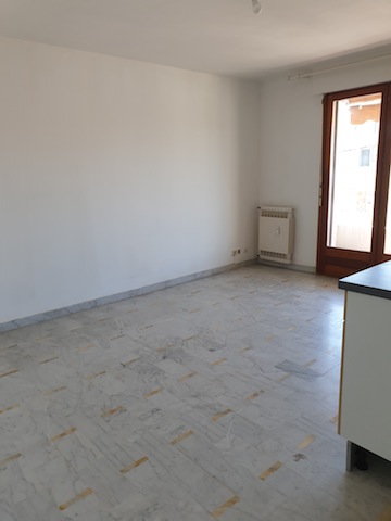Apartment - SIX-FOURS-LES-PLAGES