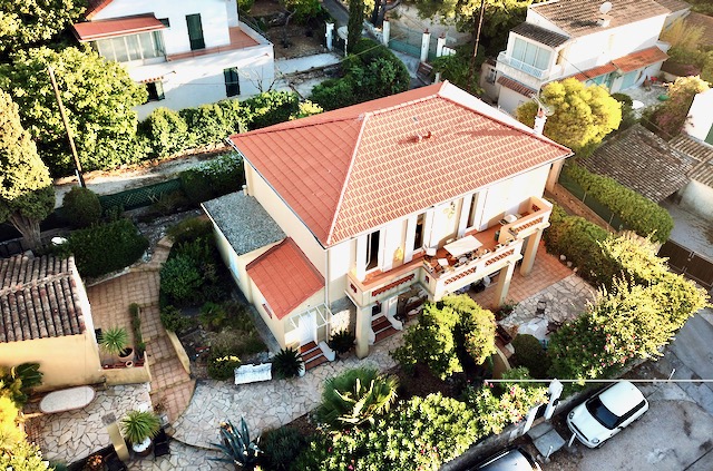 Maison-Villa - SANARY-SUR-MER