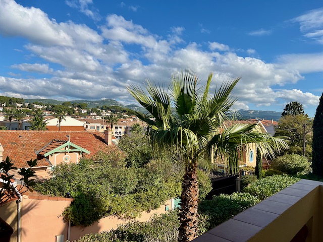 House - SANARY-SUR-MER