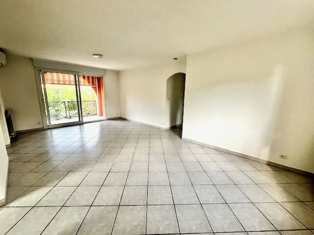 Appartement - SIX-FOURS-LES-PLAGES