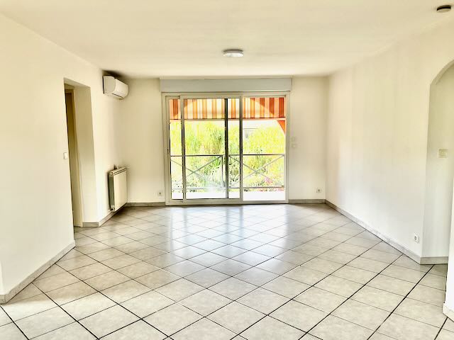 Appartement - SIX-FOURS-LES-PLAGES