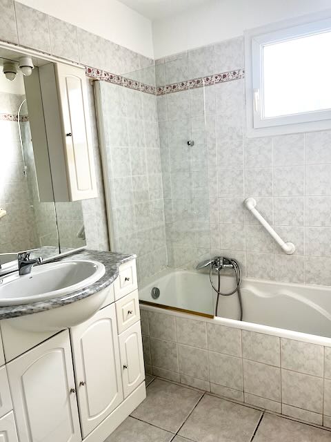 Appartement - SIX-FOURS-LES-PLAGES