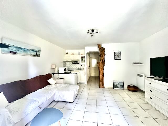 Appartement - SIX-FOURS-LES-PLAGES