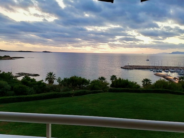 Apartment - SIX-FOURS-LES-PLAGES