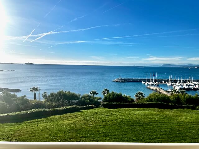 Appartement - SIX-FOURS-LES-PLAGES