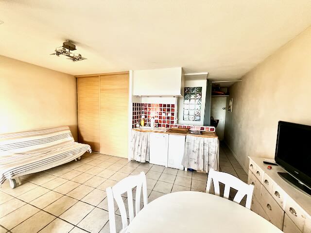 Appartement - SIX-FOURS-LES-PLAGES