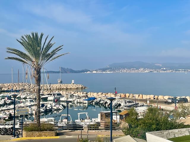 Vente Maison-Villa SAINT-CYR-SUR-MER