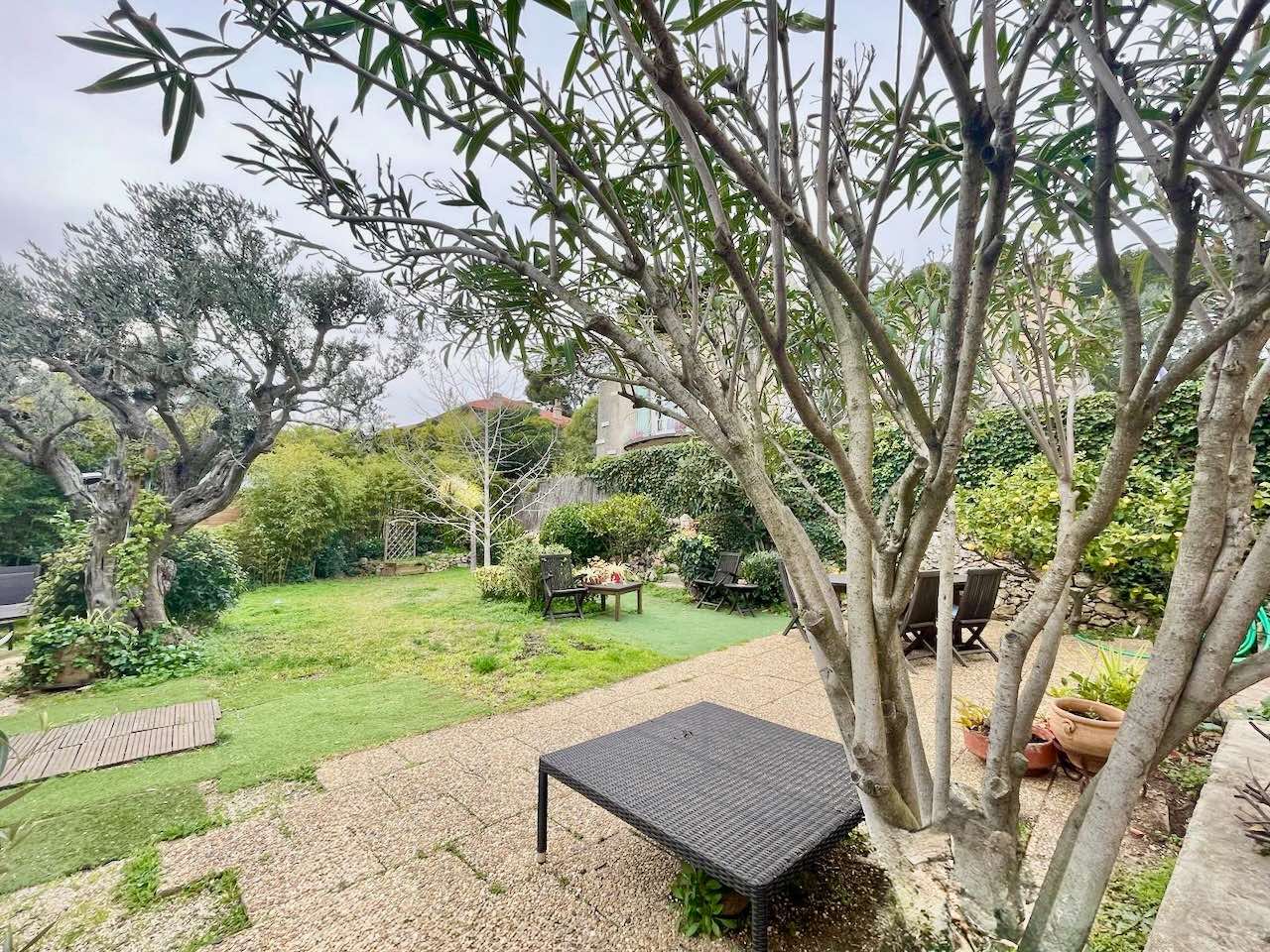 House - SANARY-SUR-MER