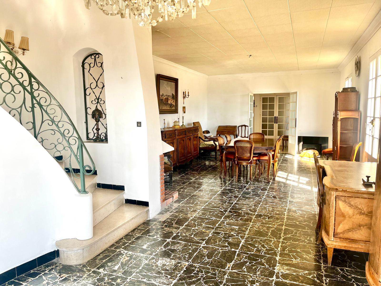 Maison-Villa - SIX-FOURS-LES-PLAGES