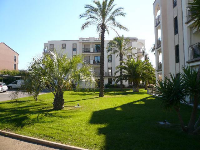 Apartment - SANARY-SUR-MER