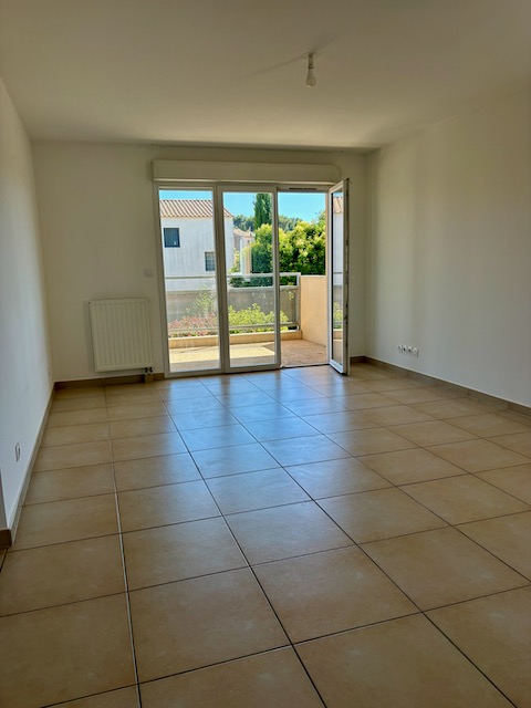 Apartment - SIX-FOURS-LES-PLAGES
