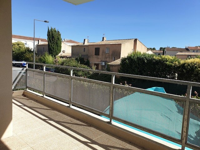 Apartment - SIX-FOURS-LES-PLAGES