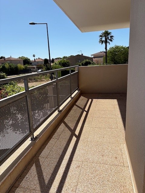 Apartment - SIX-FOURS-LES-PLAGES