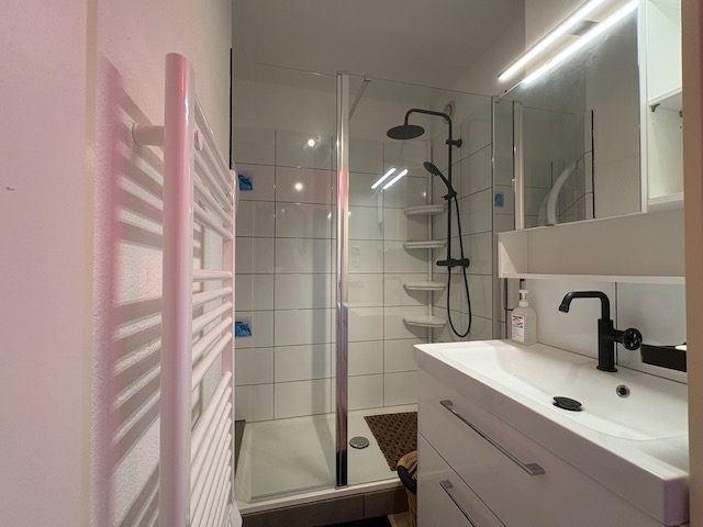 Apartment - SIX-FOURS-LES-PLAGES