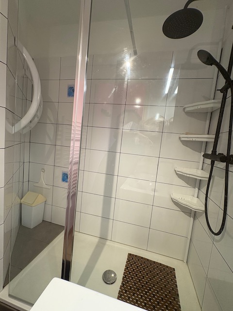 Apartment - SIX-FOURS-LES-PLAGES
