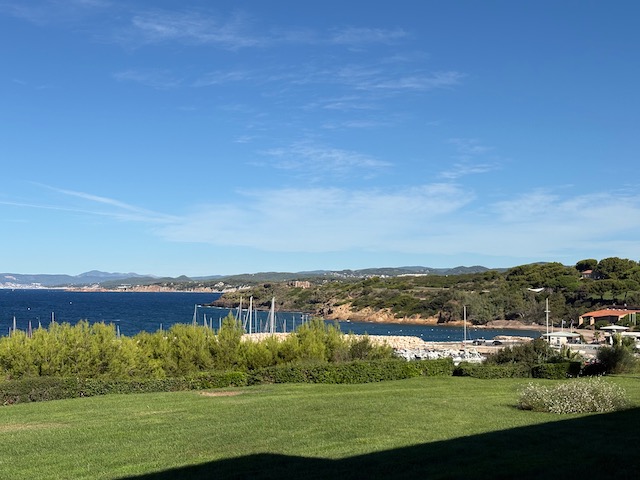 Apartment - SIX-FOURS-LES-PLAGES