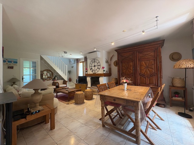 Maison-Villa - SIX-FOURS-LES-PLAGES