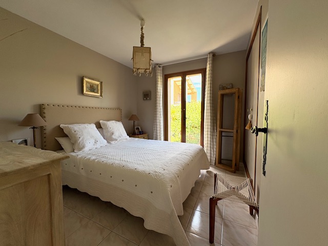 Maison-Villa - SIX-FOURS-LES-PLAGES