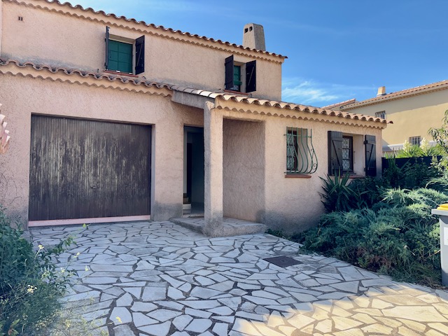 Maison-Villa - SANARY-SUR-MER