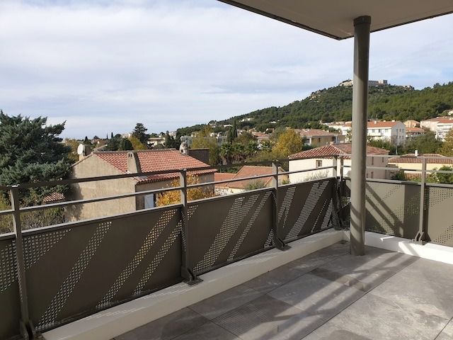 Apartment - SIX-FOURS-LES-PLAGES