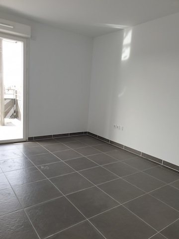 Apartment - SIX-FOURS-LES-PLAGES