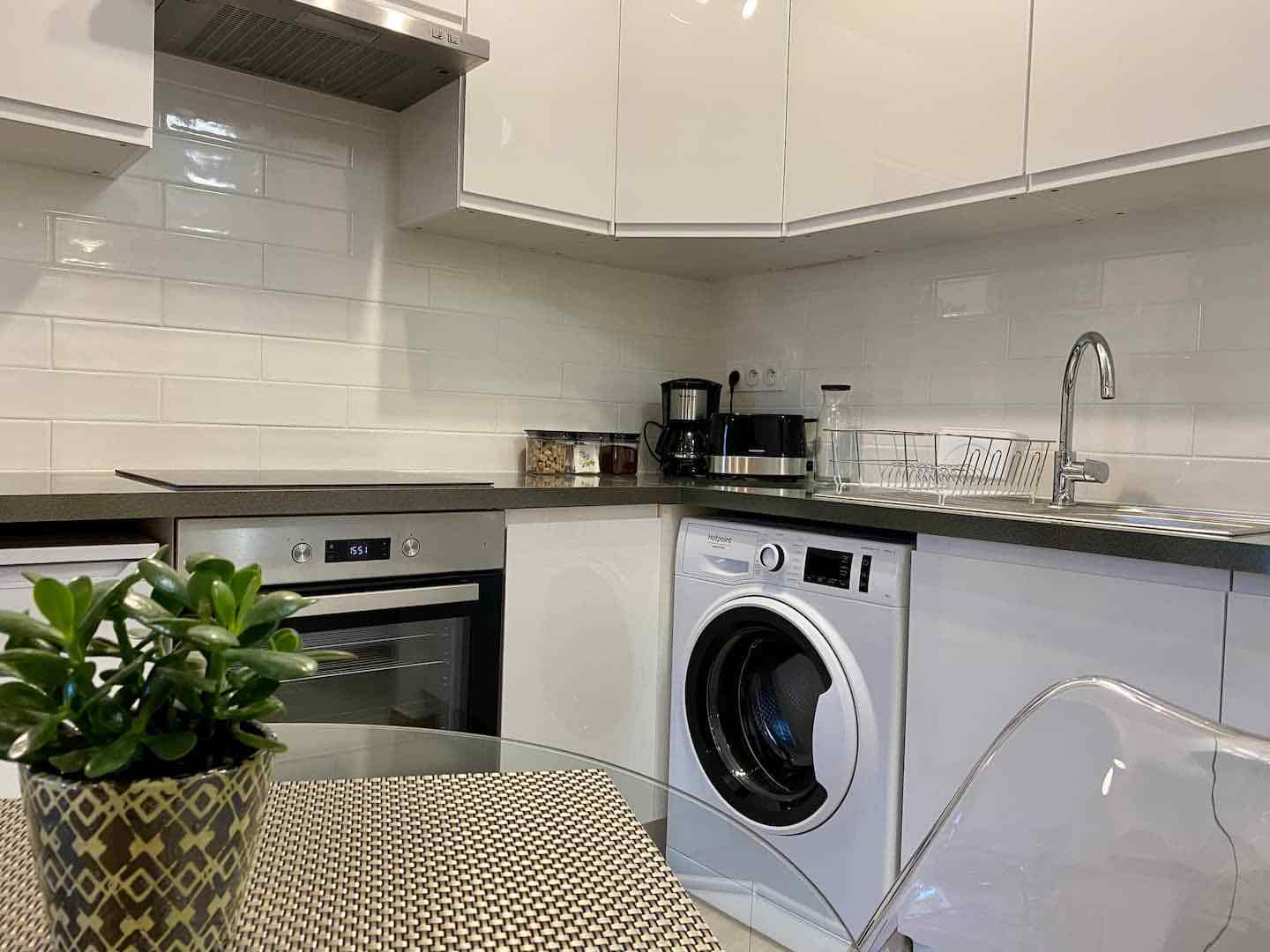 Apartment - SIX-FOURS-LES-PLAGES