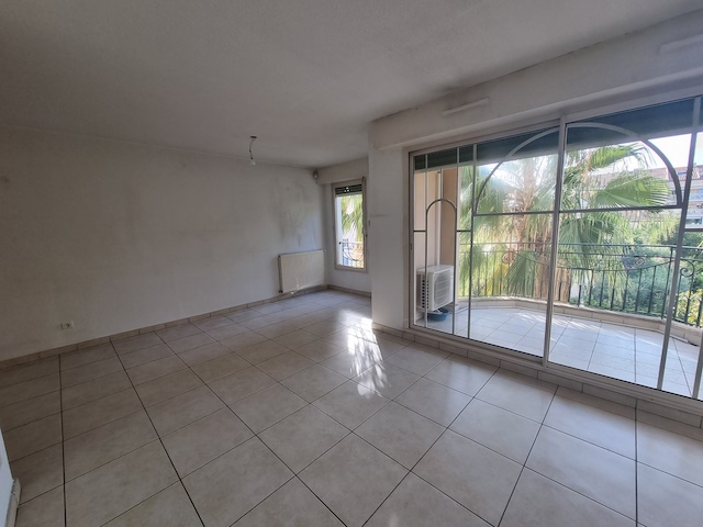 Apartment - SANARY-SUR-MER