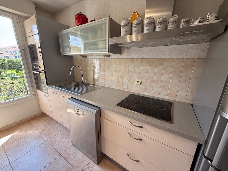 Apartment - SANARY-SUR-MER