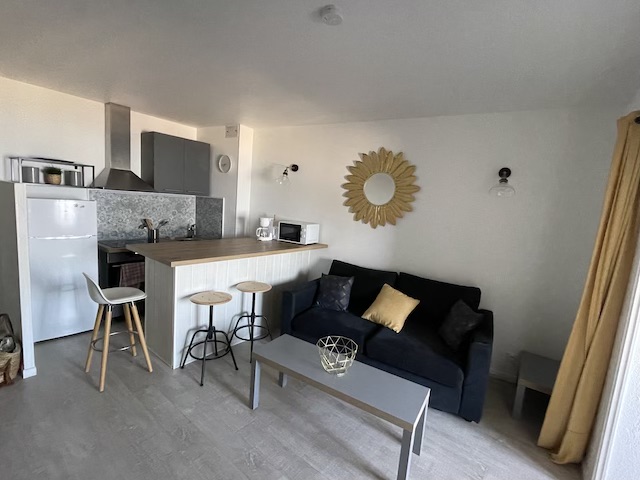 Appartement - SIX-FOURS-LES-PLAGES