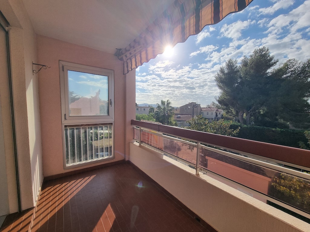 Appartement - SIX-FOURS-LES-PLAGES