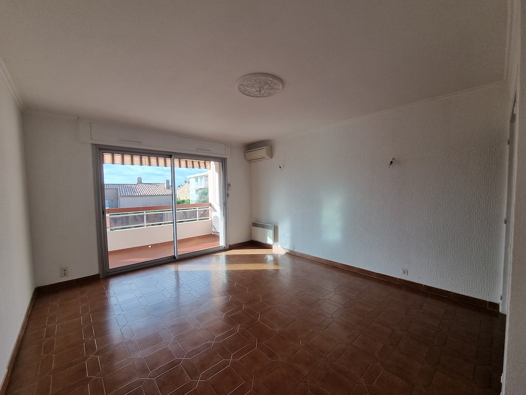 Appartement - SIX-FOURS-LES-PLAGES