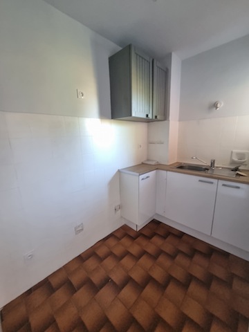 Apartment - SIX-FOURS-LES-PLAGES