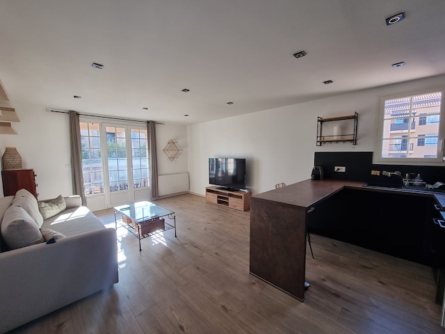 Appartement - SIX-FOURS-LES-PLAGES