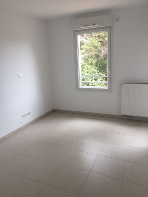 Apartment - SIX-FOURS-LES-PLAGES