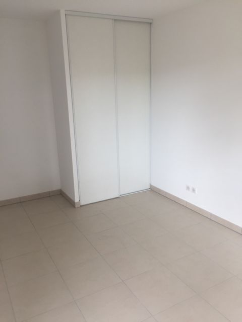 Apartment - SIX-FOURS-LES-PLAGES