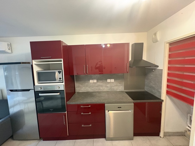 Apartment - SIX-FOURS-LES-PLAGES