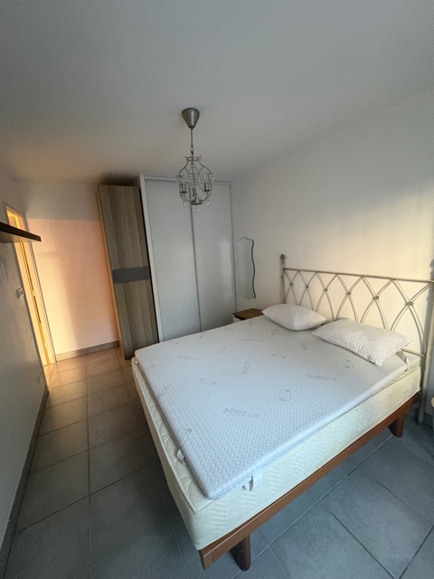 Apartment - SIX-FOURS-LES-PLAGES