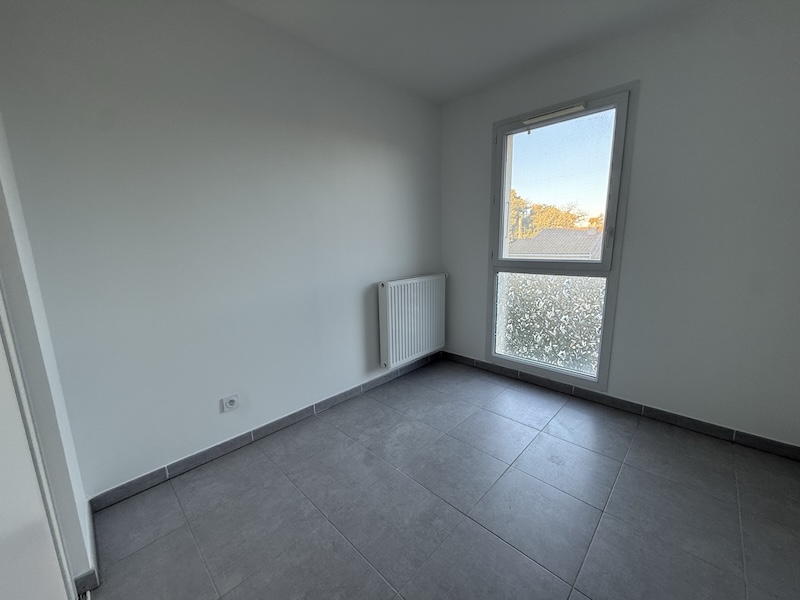 Apartment - SIX-FOURS-LES-PLAGES