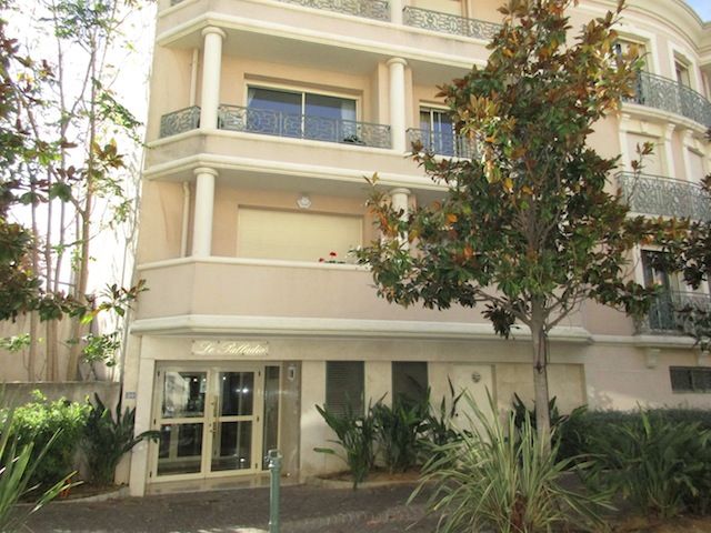 Location Appartement SANARY-SUR-MER