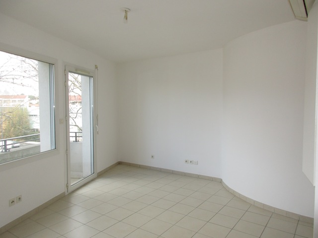 Location Appartement SIX-FOURS-LES-PLAGES