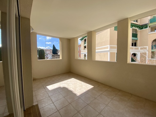 For rent Apartment OLLIOULES