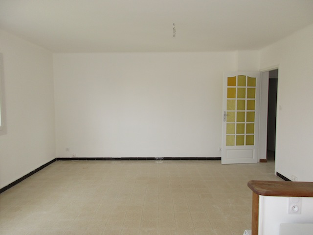 Apartment - SIX-FOURS-LES-PLAGES