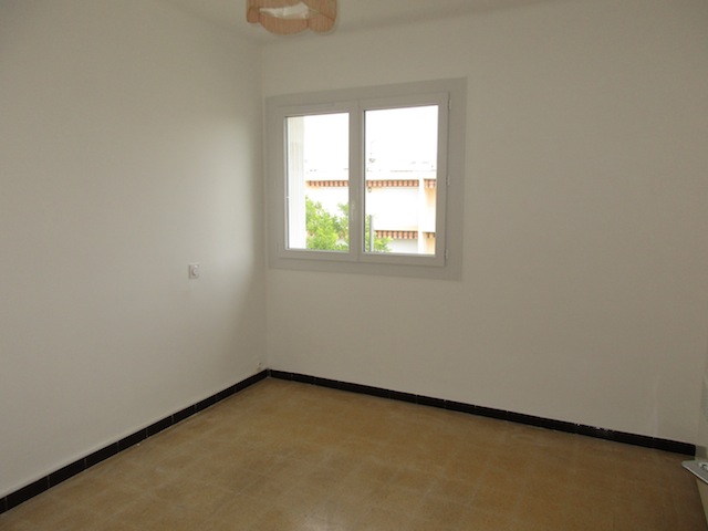 Apartment - SIX-FOURS-LES-PLAGES