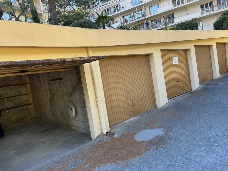 Location Garage SANARY-SUR-MER