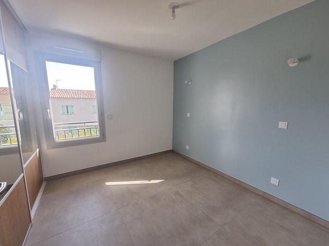 Apartment - SIX FOURS