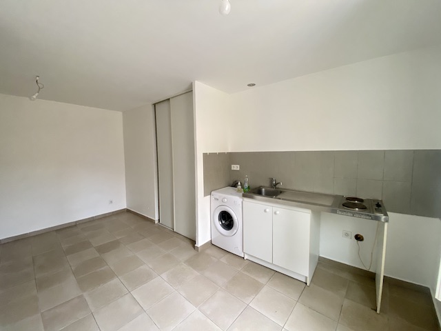 For rent Apartment OLLIOULES